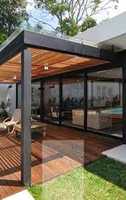 Y seguimos trayéndote diseños de pérgola techadas que son cada vez más encantadoras. 28 Small Covered Patio Ideas 20 Talkinggames Net Patio Design Pergola Patio Modern Pergola
