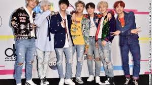 Big Name K Pop Groups Like Bts And Exo Are Building A Fortune Off Their Success And Becoming A Worldwide Phenomenon Bts Members Boy Bands Bts