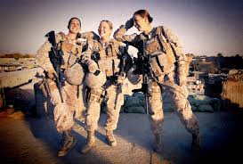 Soldier returns home to unexpected scene