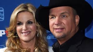 The Truth About Garth Brooks' Divorce From His First Wife