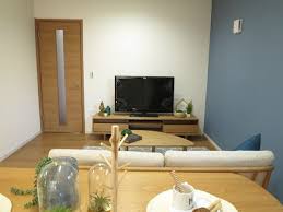 間取りを活かした家具の配置術をご紹介 半楕円形のダイニングテーブルだからできる家具の配置術 リビング インテリア 家具 リビング