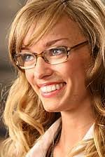 Mimi Davidson's Instagram, Twitter & Facebook