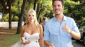Check spelling or type a new query. Nikos Oikonomopoylos Biky Kaboyra Celebrities Eidhseis Yupiii Gr