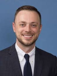 Derek Ginn's Instagram, Twitter & Facebook