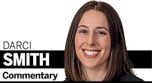 Kelly Winfield's Instagram, Twitter & Facebook