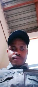 🚨 Mike Tyson is really BUILT DIFFERENT. 🤯🥶🥊⬇️ At 18, Mike Tyson entered  the professional boxing world in New York, setting the stage as one of the  most intimidating and fittest athletes