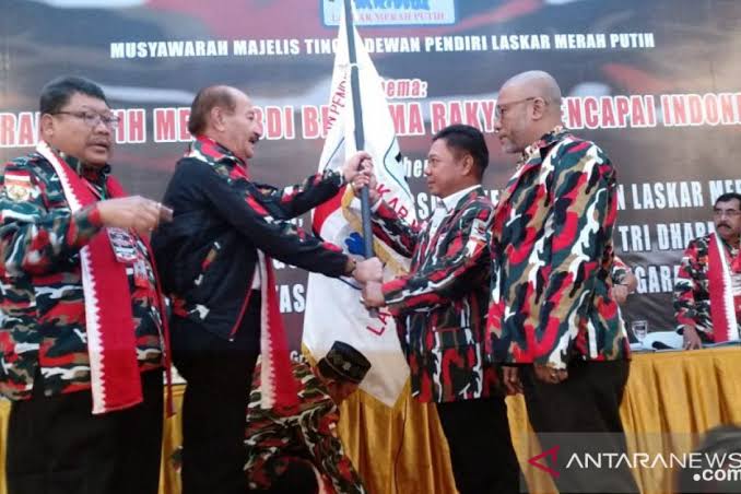 KOMITMEN SINERGI DENGAN PEMERINTAHAN DALAM MENYAMPAIKAN ASPIRASI MASYARAKAT