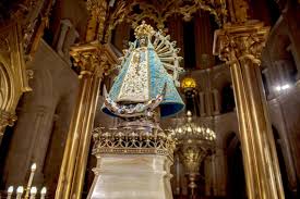 Virgen de luján hecha en decoupage, nuestras madrecitas son diseños únicos hechos a mano con muchísimo amor. Por Que Hoy Es El Dia De La Virgen Maria De Lujan Patrona De La Argentina Y Como Podra Seguirse La Santa Misa Entrelineas Info