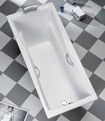 Rechtsseitig, 150 x 97 cm, sanitäracryl, weiß online bestellen oder die badewanne sansibar von ottofond besticht durch ihre einladende optik und ermöglicht auch bei schwierigen und kleinen raumverhältnissen überraschende lösungen. Ottofond Badewanne Atlanta 2 Tlg Mit Fussgestell Online Kaufen Otto