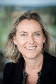 Carole Fuller's Instagram, Twitter & Facebook