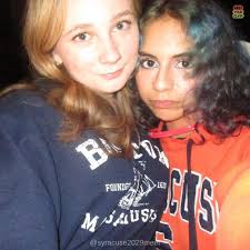 Hi I'm Maggie McDonald. I'm from Charlotte Nc! I'm not 100% commit to  Syracuse but it is a top choice of mine! I plan