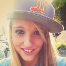 Bethany Richardson (@Legs110)