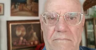 Mi último invento es para evitar que los agricultores se agachen a la hora  de sembrar la semilla»