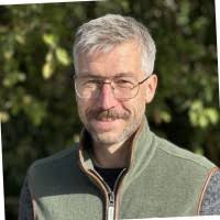 30+ "Tom Penrose" profiles