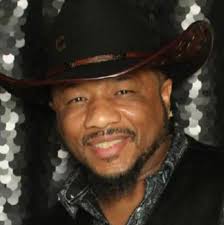 Every 🤴🏾 needs a supportive 👸🏽 #bizmike #bizandef_official #queen_eftu