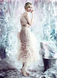 Visualizza altre idee su abiti anni 20, abiti, moda anni 20. Il Grande Gatsby E Lo Stile Anni 20 Degli Abiti Da Sposa The Wedding Italia Stile Di Moda Editoriali Di Moda Stile Anni 20
