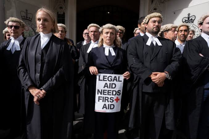 Inside Britain's broken justice machine – POLITICO