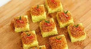 Je hoort het alleen bij hele speciale gelegenheden te eten maar waarom is me een raadsel. Resep Ketan Kuning Serundeng Khas Betawi Gurihnya Bikin Nagih