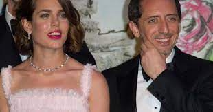 Capable de faire aussi bien rire son auditoire que de l'émouvoir, jouer la comédie, chanter et animer des cérémonies. Gad El Maleh Ses Droles De Confidences Sur Son Mariage Maroco Monegasque News