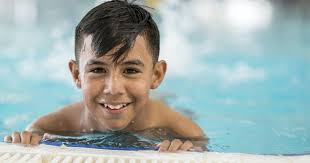 If this is your first child, or if your child has been diagnosed with eczema recently, it is normal for you to wonder how often your little one needs to be bathed. Eczema School And Activities
