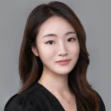 Yoonah Lee's Instagram, Twitter & Facebook