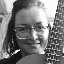 Profile for Alis Eaton vocalist