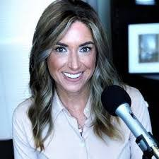 Carrie Doll's Instagram, Twitter & Facebook