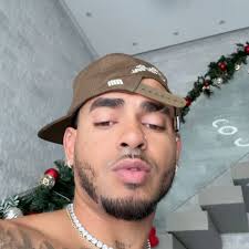 Miren quiénes pasaron a visitarme! #TomYJerry estrenan el trailer de su  película mañana! Véanlo en Warner Bros. Pictures Tom and Jerry🔜🔜🔜🔜 🧸