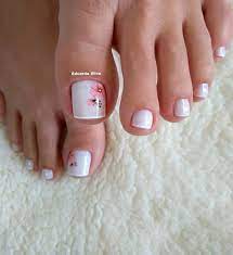 As unhas francesinhas já são um clássico, mas você já pensou em unhas decoradas francesinha? Unhas Do Pe Decoradas 31 Modelos Incriveis Para Valorizar Os Pes