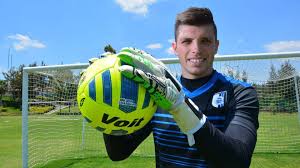 Goalkeeper tiago volpi of figueirense in action during a match between flamengo and figueirense of brasileirao series a 2014 at morumbi stadium on. Sao Paulo Anuncia A Contratacao Do Goleiro Tiago Volpi Ex Figueirense Em Tempo Portal De Noticias 24 Horas De Manaus E Do Amazonas