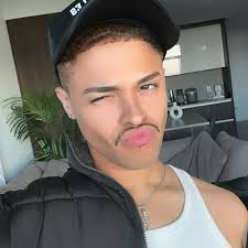 Áℓa𝖍𝛈♡ (@alahnv) • Instagram photos and videos