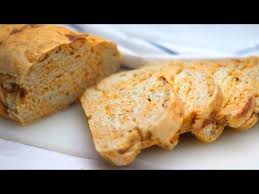 Este Pan Casero Con Sabor A Pizza Lo Puedes Comer Sin Nada Con Algun Acompanamiento En El Desayuno La Merienda La Cena Pan Casero Recetas De Comida Recetas