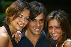 La coppia non pensa ancora al matrimonio, a già impazzisco di gioia con emma, la mia cagnetta, e con filippo rossi, il cagnetto. Chi E Davide Devenuto Il Futuro Marito Di Serena Rossi