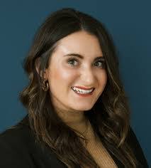 Lacey Wise's Instagram, Twitter & Facebook