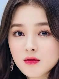 Enhancing Video Engagement with CapCut