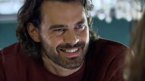 He is popularly known for his work in television …. A Favorita 2008