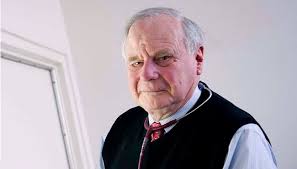 Eight Bells: Robin Wallace >> Scuttlebutt Sailing News: Providing sailing  news for sailors