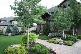 Cool Farmhouse Landscaping Front Yard 99 Gorgeous Photos Www 99architectur Mod Front Yard Landscaping Design Farmhouse Landscaping Front Yard Landscaping