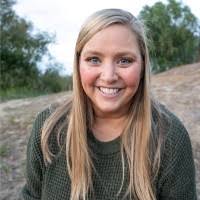 Courtney Daugherty's Instagram, Twitter & Facebook