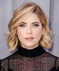 Paula Muresan's Instagram, Twitter & Facebook