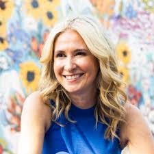 Shelley Schaffer's Instagram, Twitter & Facebook