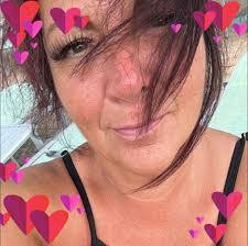 Betty Eanes's Instagram, Twitter & Facebook