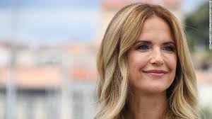 She also portrayed joan walden in the 2003 adaptation of the cat in the hat. John Travolta Shared A Video Of His Kids Celebrating Their First Christmas Since Kelly Preston S Death Cnn