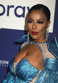 Caroline Brooks Style, Clothes, Outfits and Fashion • CelebMafia