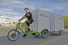 Das Lastenrad Der Firma Jewo Hat Platz Fur Eine Europalette Fahrrad Anhanger Fahrrad Lastenfahrrad
