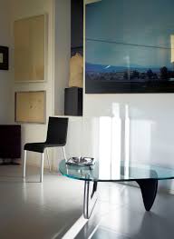 Noguchi regarded the table as his best furniture design. Noguchi Coffee Table Vitra Ash Black Vitra 20130001
