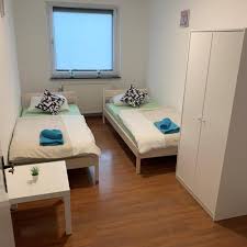 Besonders in der heutigen zeit denken viele menschen darüber nach, wie sie ihr geld am besten anlegen können. A Hotel Com 3 Zimmer Wohnung Garbsen Wohnung Garbsen Deutschland Preis Bewertungen Reservierung Kontakt
