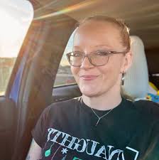 Rachel Elizabeth updated her profile picture.