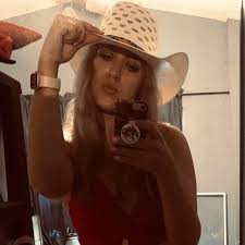 Lia Marie Trigg (liamariet)