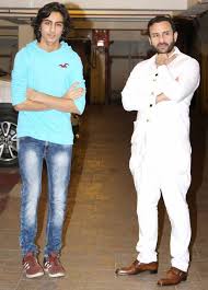 Abram Khan To Taimur Ali Pataudi Star Kids Who Look Exactly Like Their Parents Indian Bollywood Actress Bollywood Celebrities Boys Kurta Design